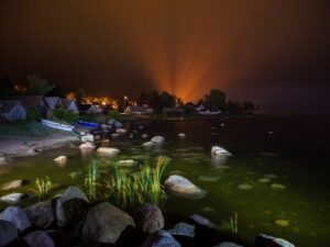 Picture of a lake at night